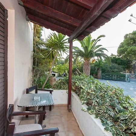 Esperia Apartment *